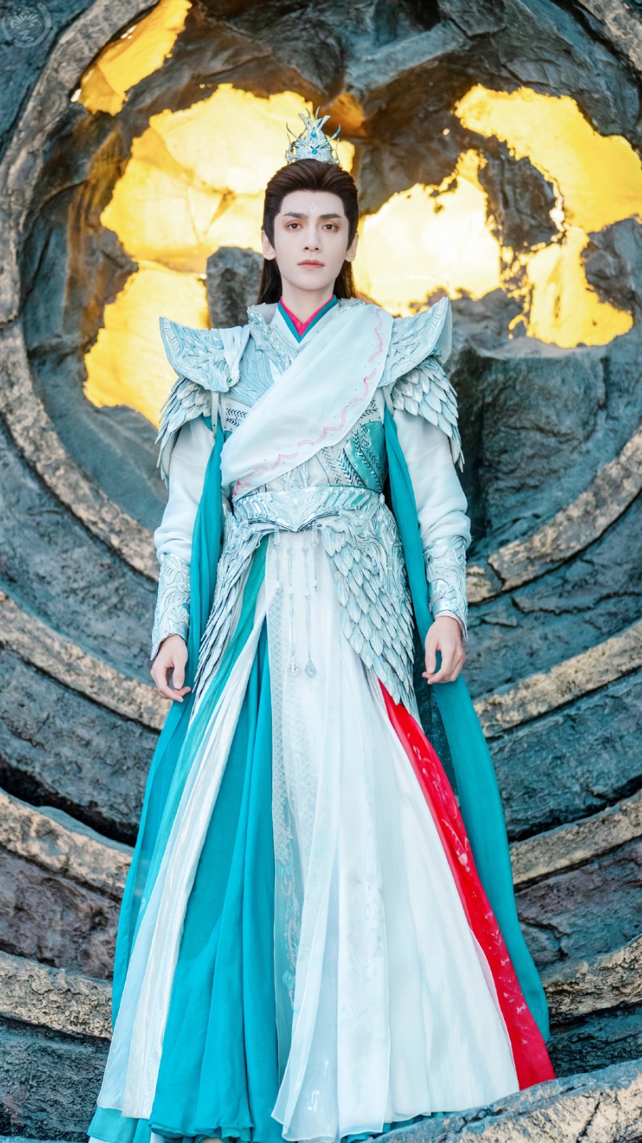 罗云熙《长月烬明》冥夜高清手机壁纸