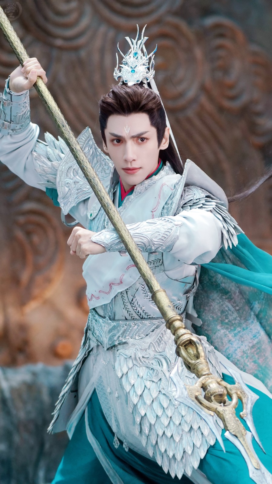 罗云熙《长月烬明》冥夜高清手机壁纸