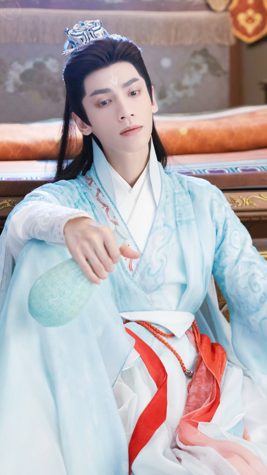 罗云熙《长月烬明》冥夜高清手机壁纸