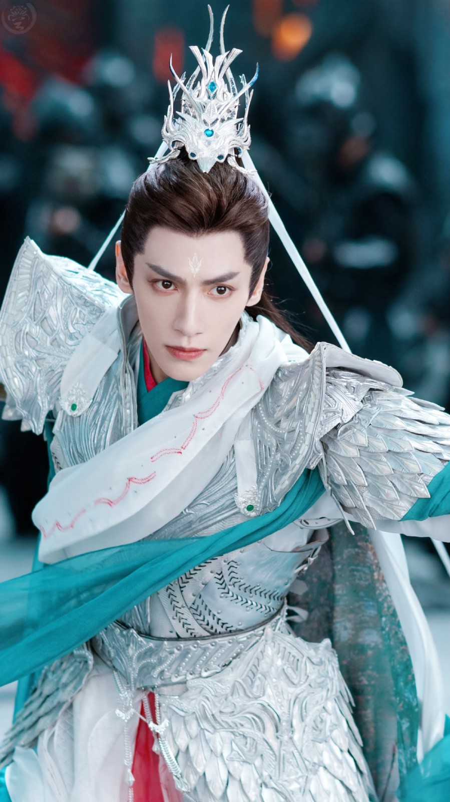 罗云熙《长月烬明》冥夜高清手机壁纸