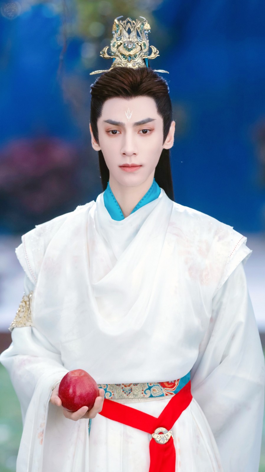 罗云熙《长月烬明》冥夜高清手机壁纸